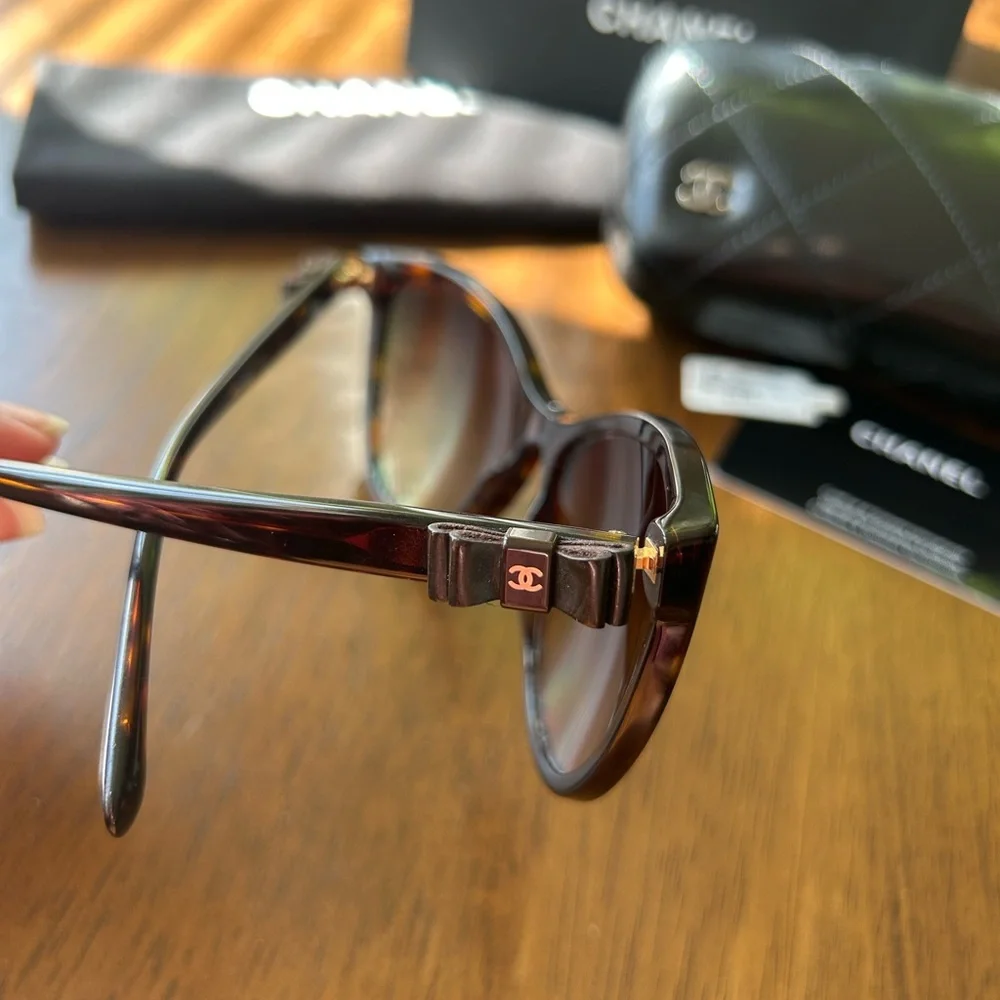 CHANEL Cateye Havana Brown Sunglasses, Authenticity Card, Original Case (5281-Q) - Picture 5 of 16